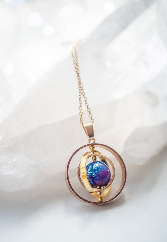 Astronomy Necklace: Discover Stunning Celestial Jewelry for Star Lovers