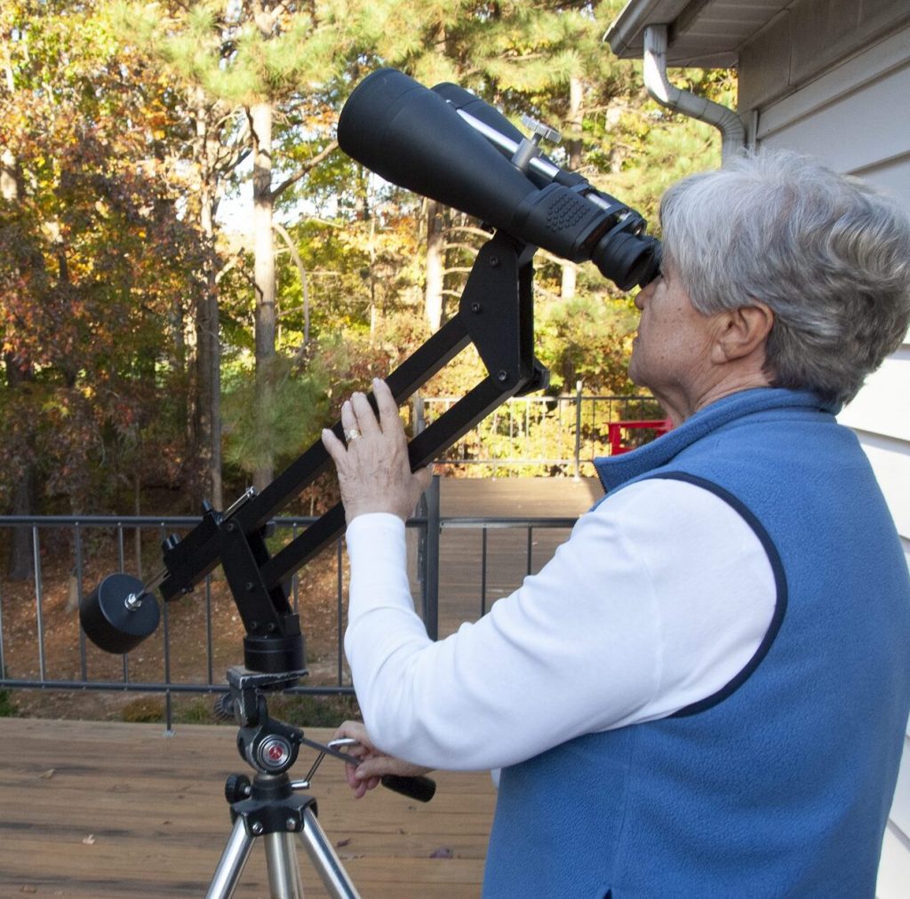 Stable Stargazing: Choosing the Right Tripod for Astronomy Binoculars