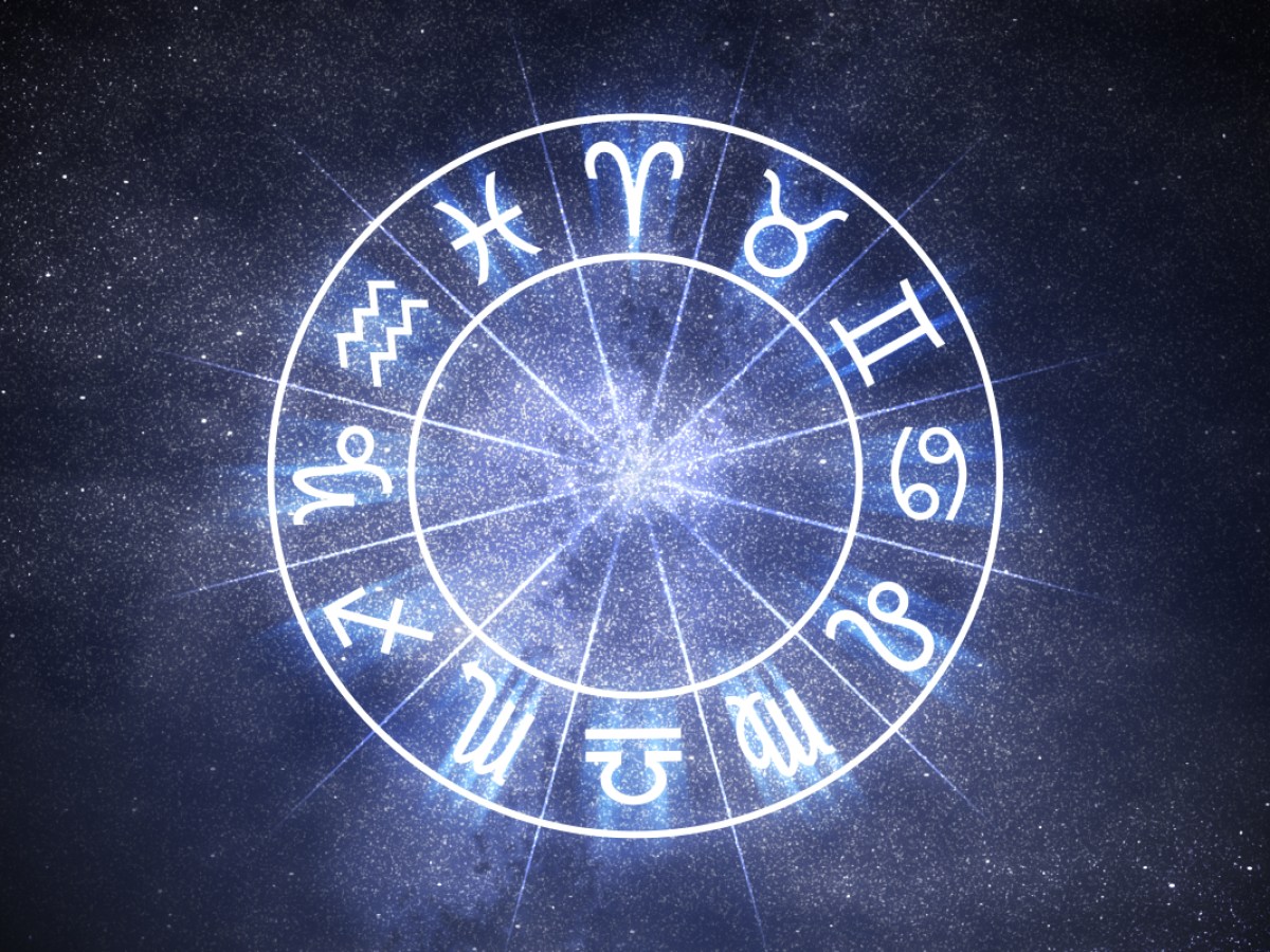 Horoscope Today Chicago:  Love, Career, and More and Uncover Daily Insights for All Zodiac Signs