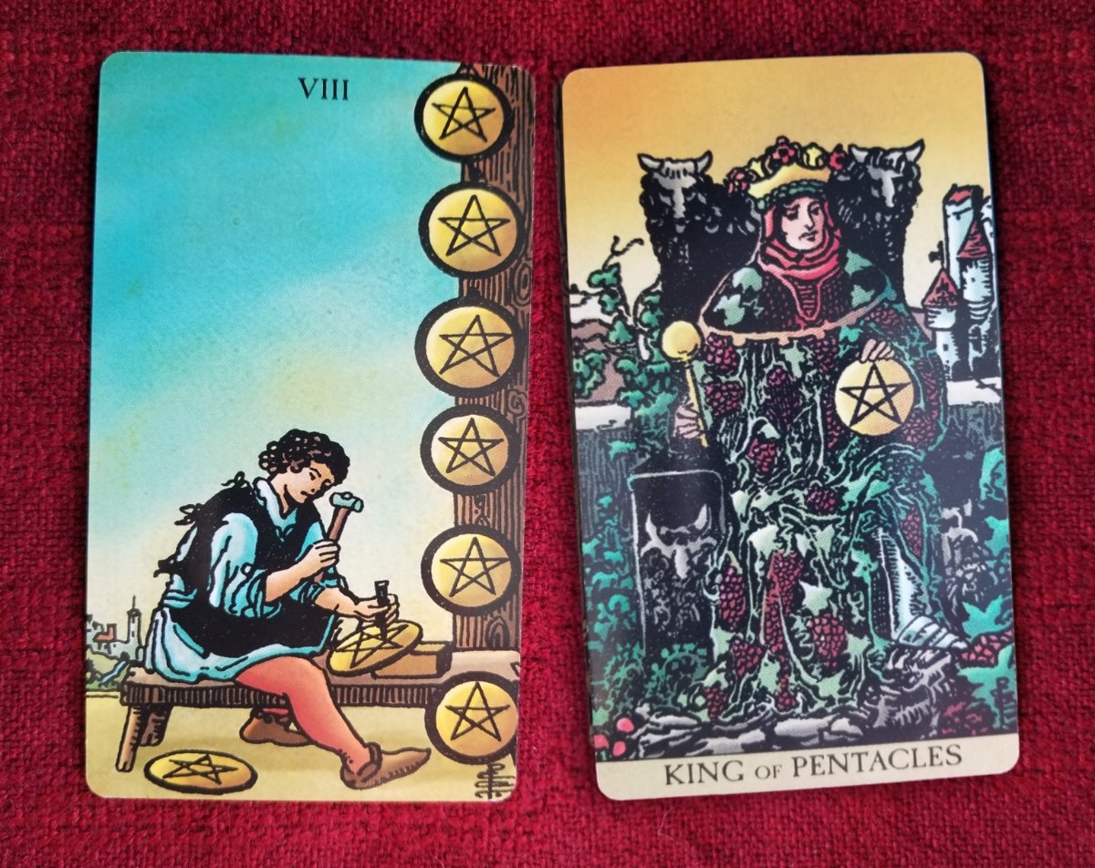 Free Daily Career Tarot Reading: Get Your Workday Insight Now