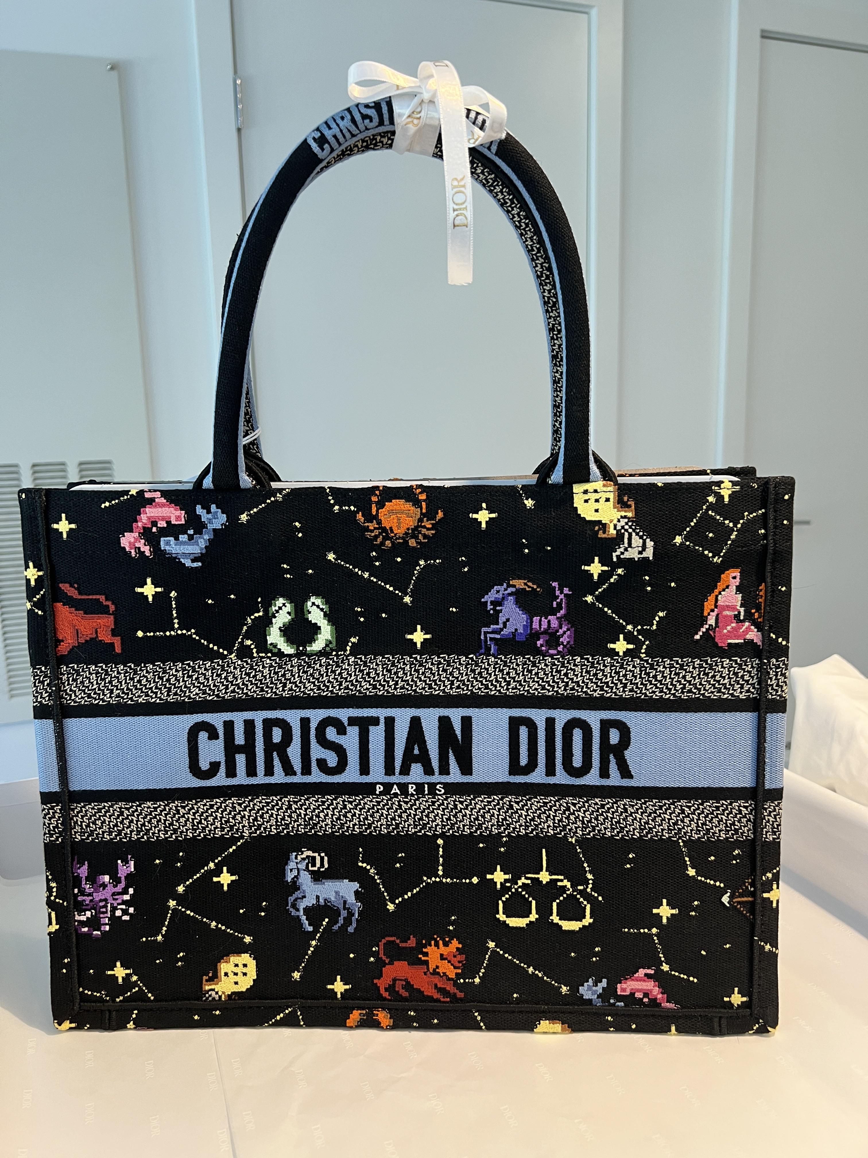 Dior astrology bag: where to buy and what to expect from this collection?