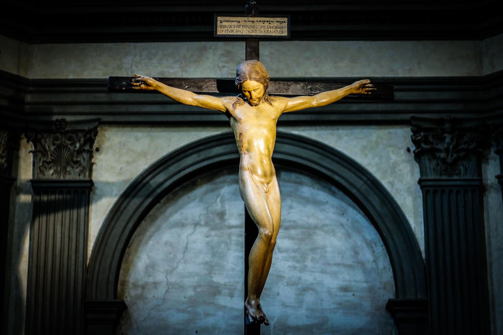 Explore the Beauty of the Crucifix by Michelangelo: A Visual Journey