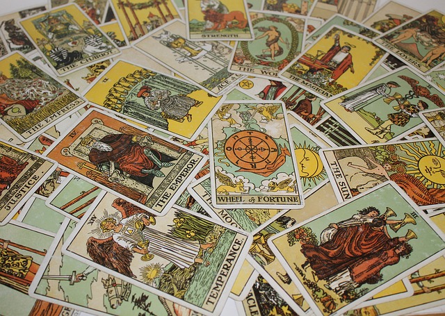 Get a gypsy free tarot reading: Discover what the cards reveal about your path!