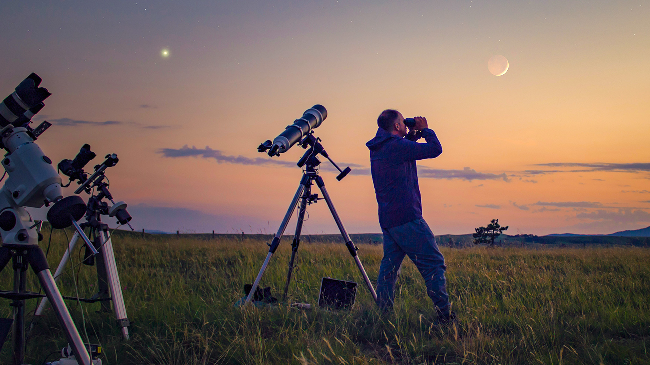 Best Ways to Watch Astronomy: Telescopes, Binoculars, and More