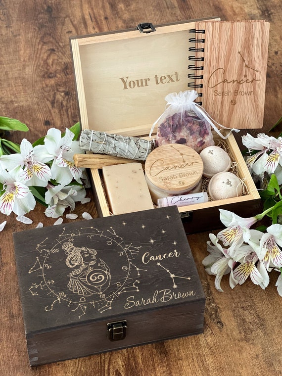 Cancer Zodiac Gifts: Personalized Astrology Presents for Cancer