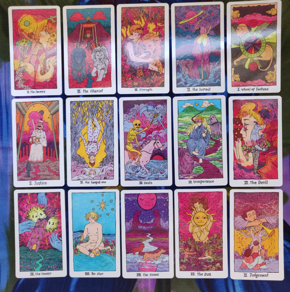 Your Daily Dose of Cosmic Slumber Tarot: Easy Card Pulls