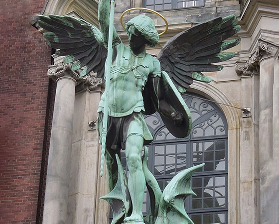 Top 10 Most Famous Angel Statues You Need to See