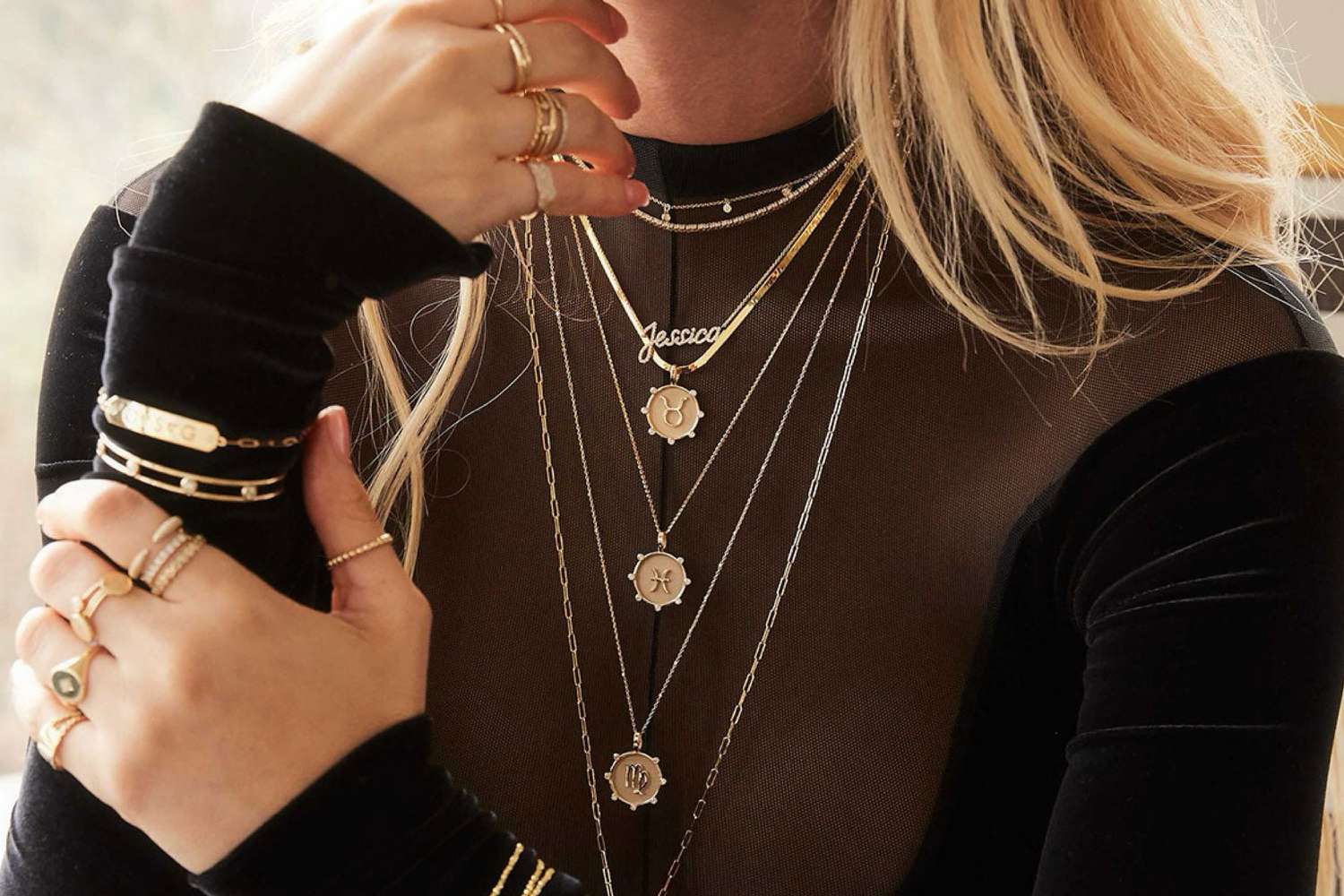 Whats Your Sign? Gold Horoscope Necklaces Are Trending Now