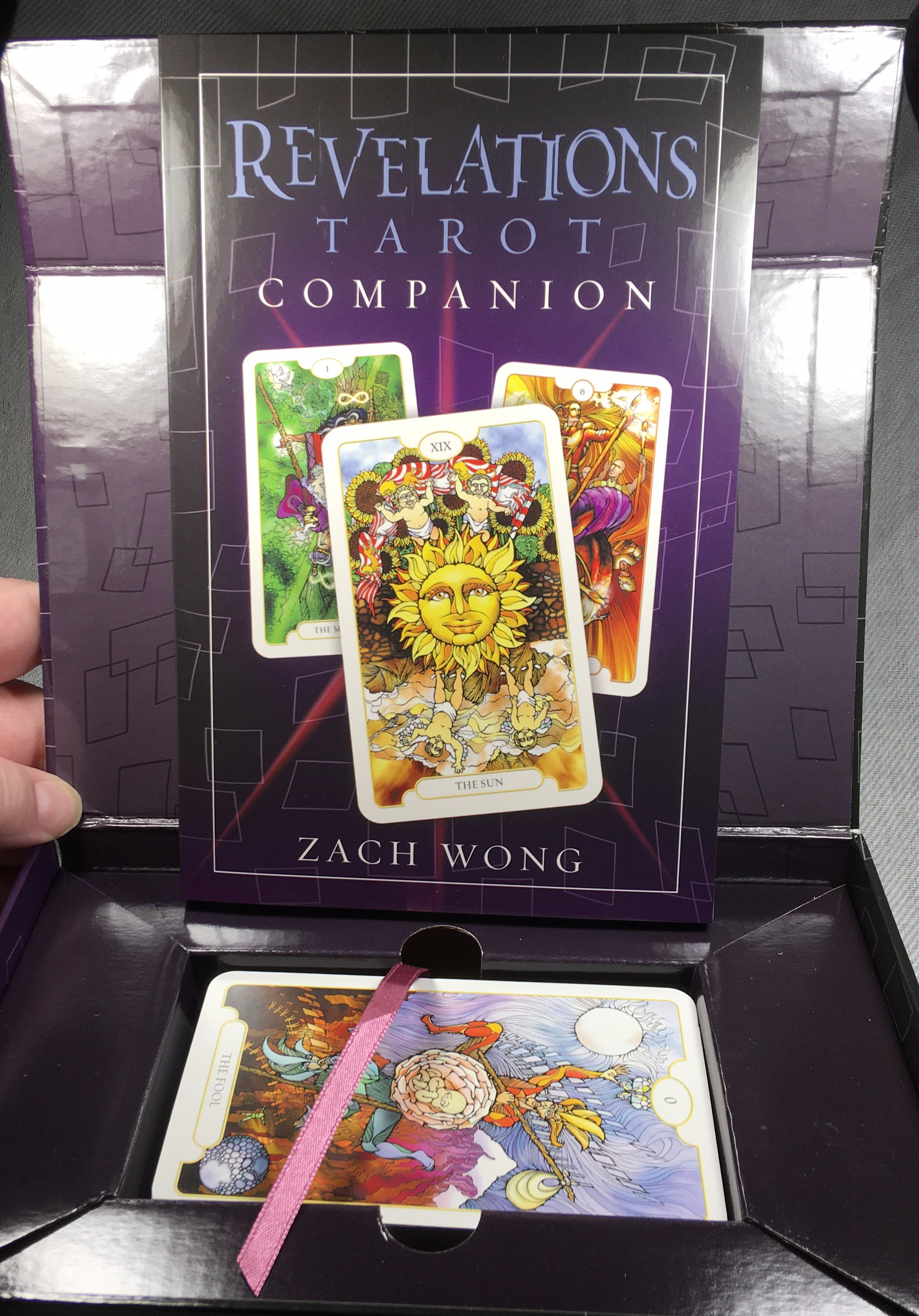 Best Revelations Tarot Deck: Where to Find It and How to Use It!